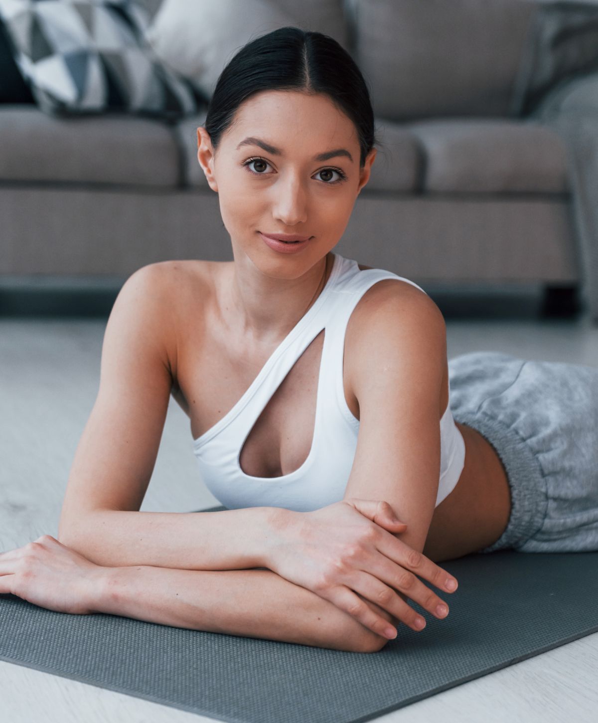 Hinsdale Tirzepatide model smiling